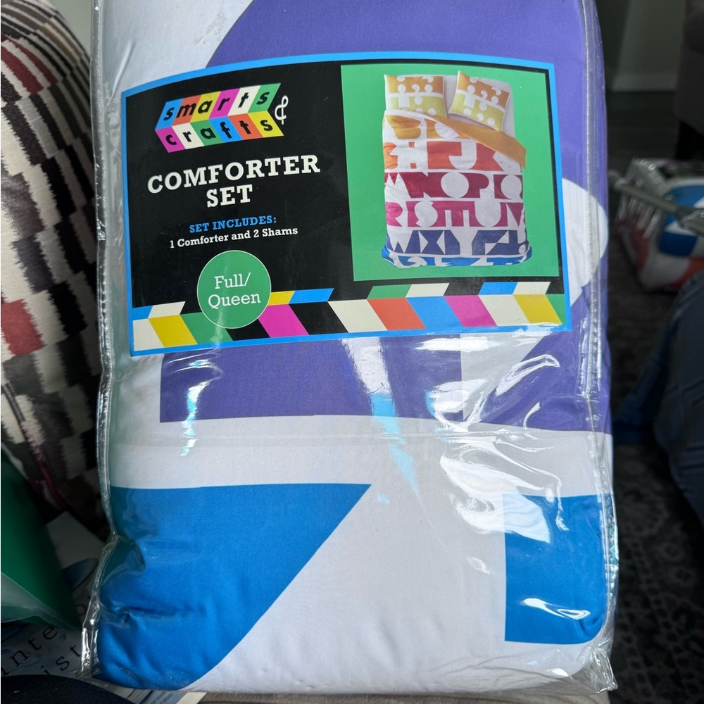 Colorful Alphabet Bedding Set - Picture 2 of 8